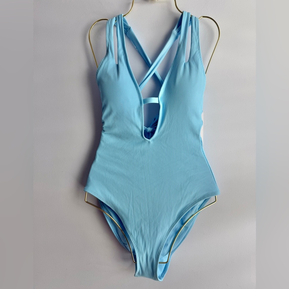 Becca Women's Blue Ribbed Pucker Up Tear Drop One-Piece Swimsuit Size Medium